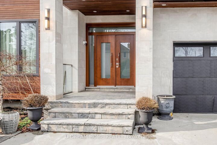 49 Norden Crescent — photo 1