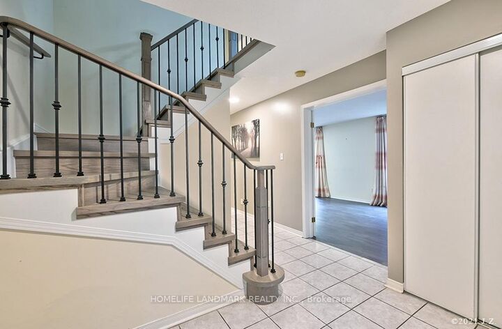 Property Photo:  149 Shepton Way  ON M1V 5N4 