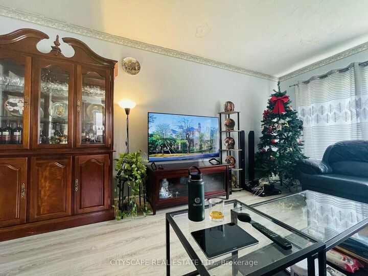 Property Photo: 101 Overture Road ON M1E 2W3