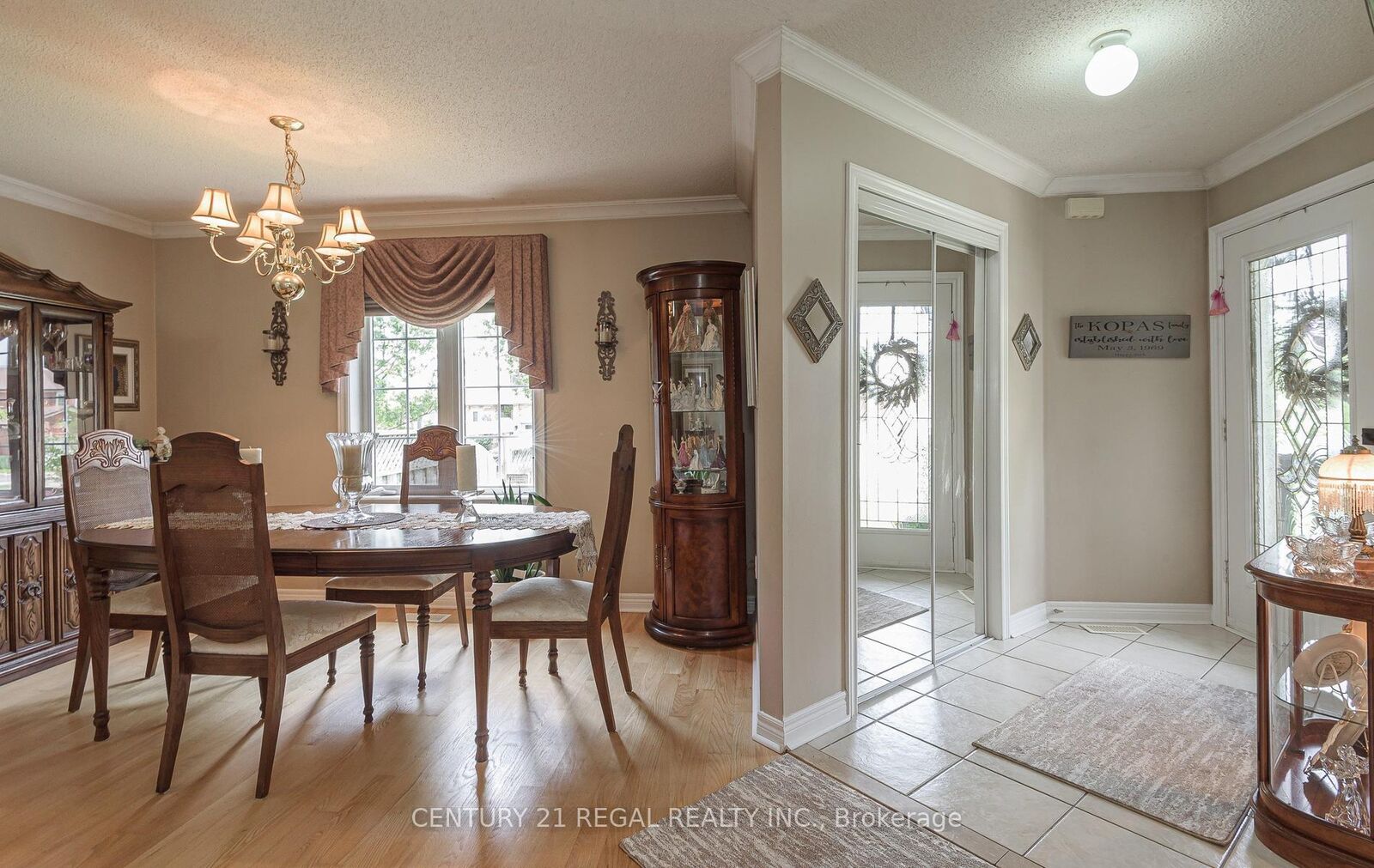 Property Photo: 51 Royal Valley Drive ON L7C 1A9
