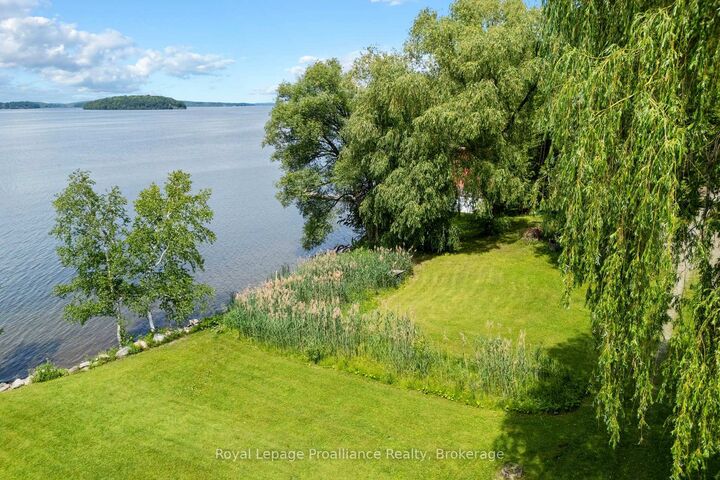 Property Photo: 5248 King Road ON K0K 2E0