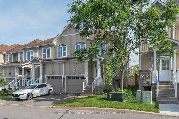 Property Photo: 792 Newmarket Lane ON K7K 6K7