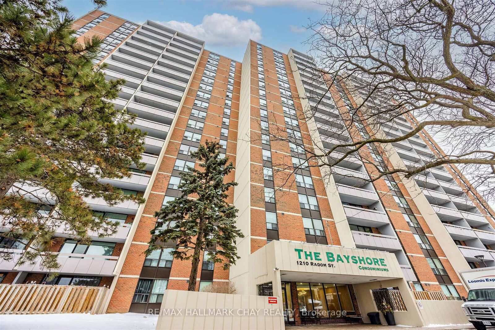 Property Photo: 1210 Radom Street 208 ON L1W 2Z3