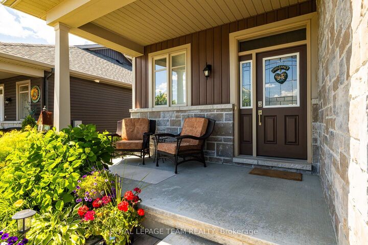 Property Photo: 135 Tradewinds Crescent ON K0G 1J0