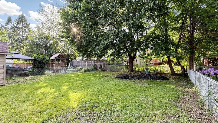 Property Photo: 26 Innismore Crescent ON M1R 1C7