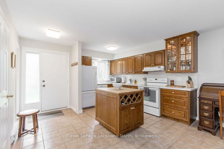 Property Photo: 112 Escarpment Crescent ON L9Y 5B4
