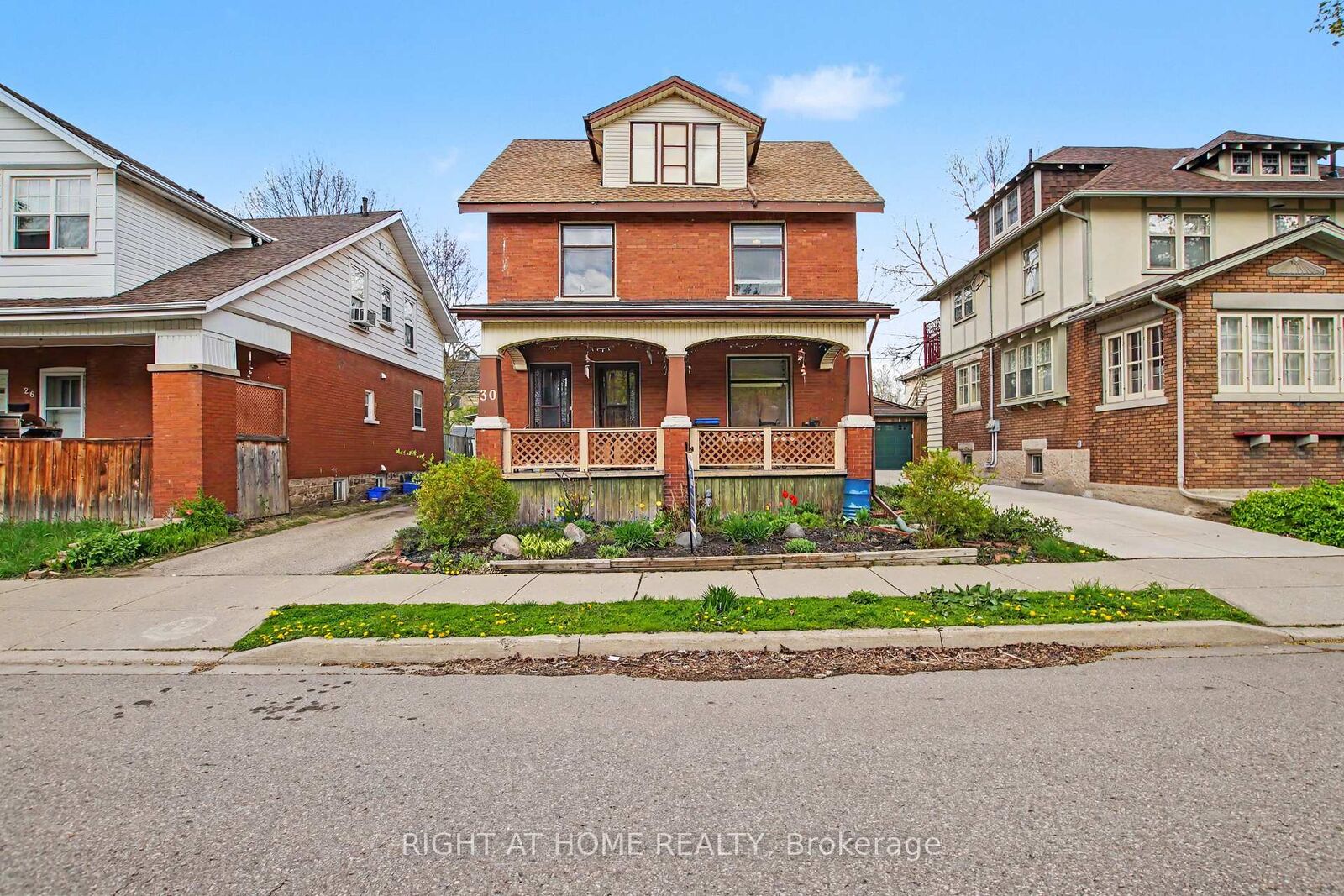 Property Photo: 30 Hohner Avenue ON N2H 2V4