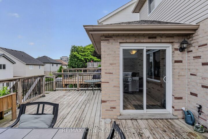 Property Photo: 524 Ontario Street ON N4V 1H2
