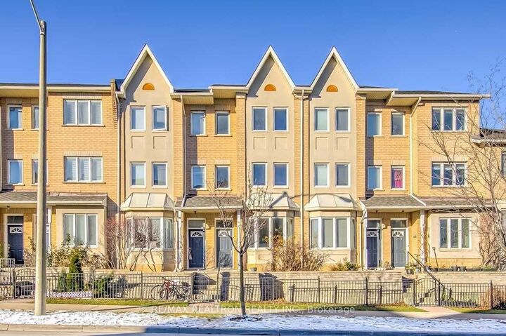 28 Rosebank Drive 612 — photo 1