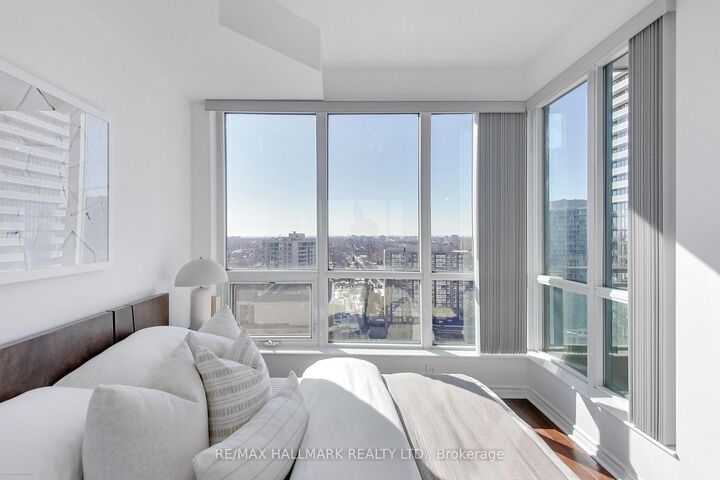 Property Photo:  60 Byng Avenue 2001  ON M2N 7K3 