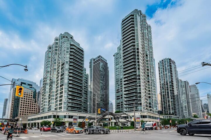 10 Yonge Street 705 — photo 1