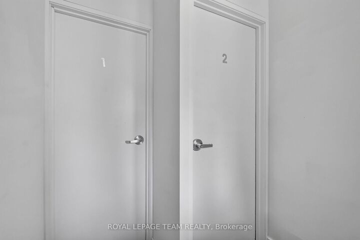 Property Photo:  169 Florence Street  ON K1R 5N3 