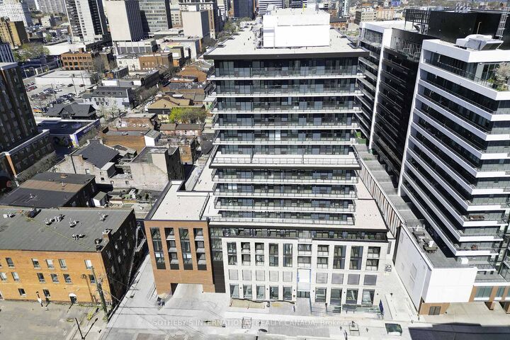 1 Jarvis Street 805 — photo 1