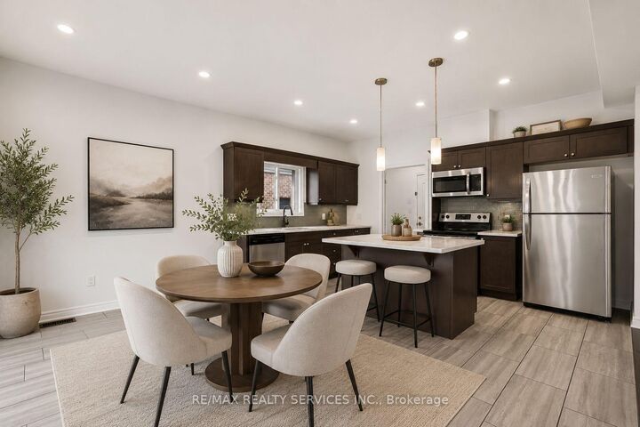 Property Photo:  4 Bergenstein Crescent  ON L3E 0G7 