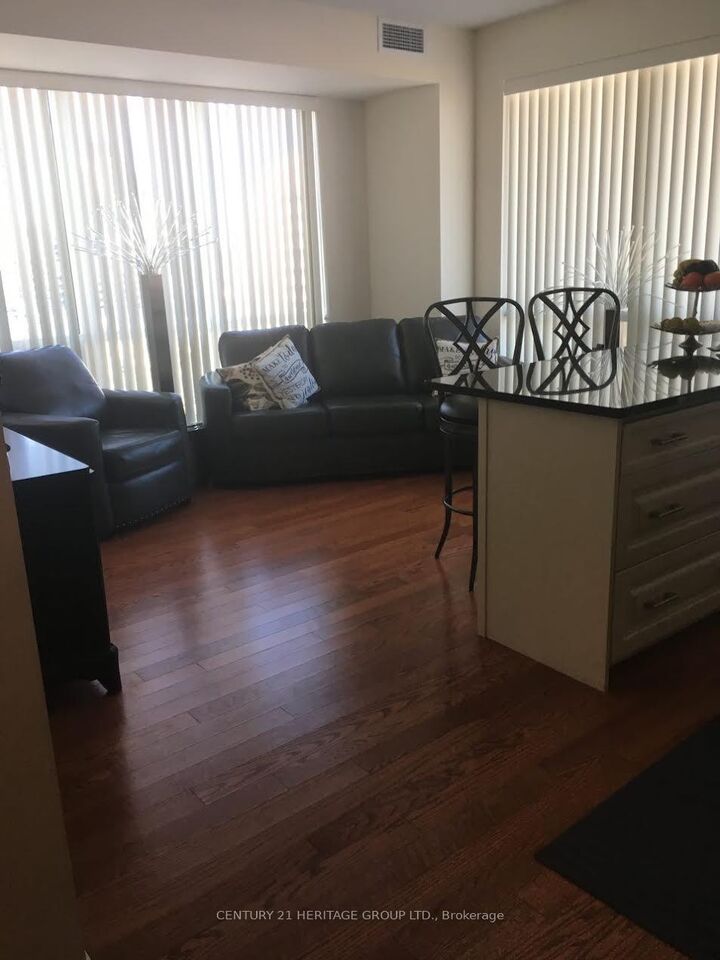Property Photo:  9088 Yonge Street 1005  ON L4C 0Y6 