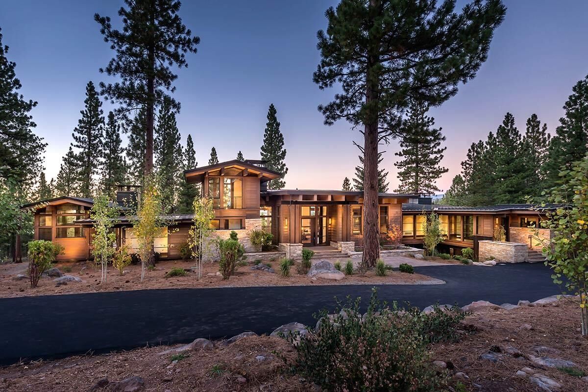Property Photo:  9500 Dunsmuir Way  CA 96161 