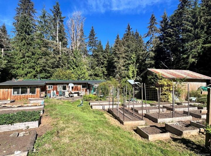 323 Sawmill Rd — photo 1