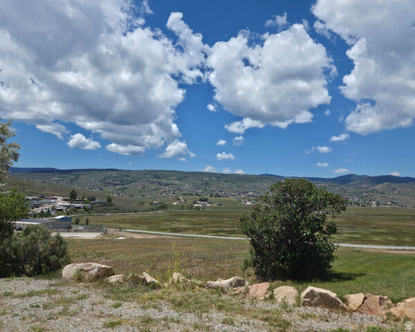 Property Photo:  921 E Breeze Way 180  UT 84028 