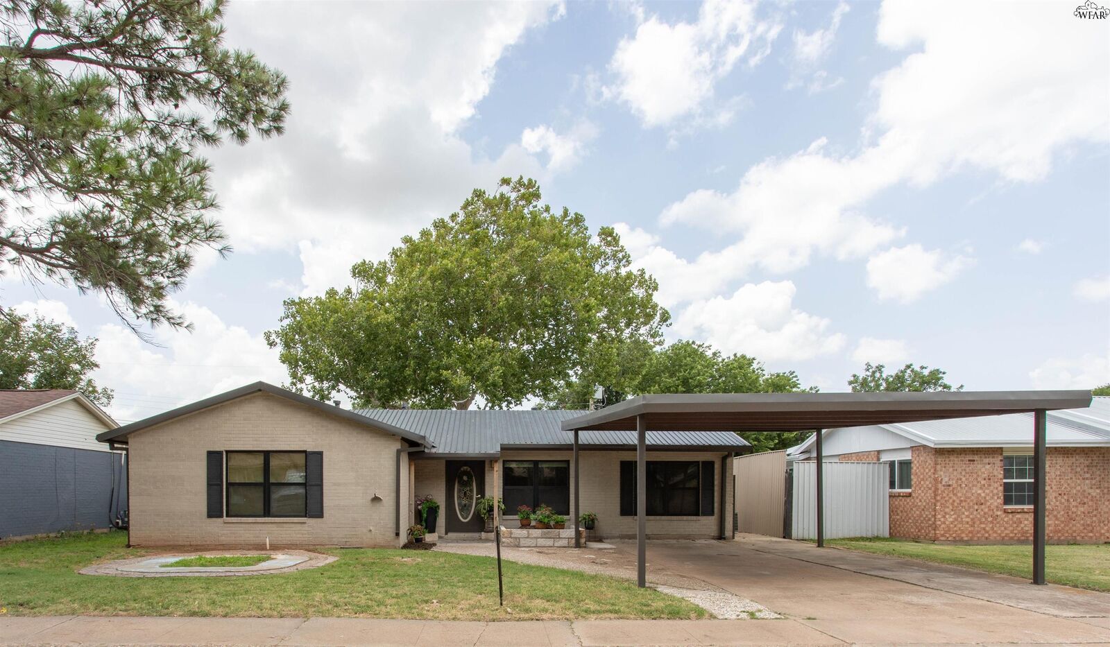 Property Photo: 5130 Inlet Drive TX 76310