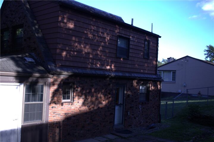 Property Photo: 230 Broadway Dr PA 15236