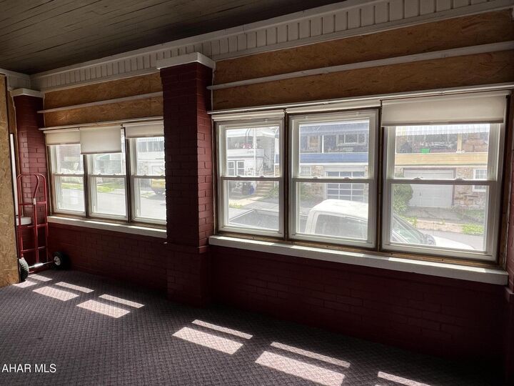 Property Photo:  2112 2nd Avenue  PA 16602 