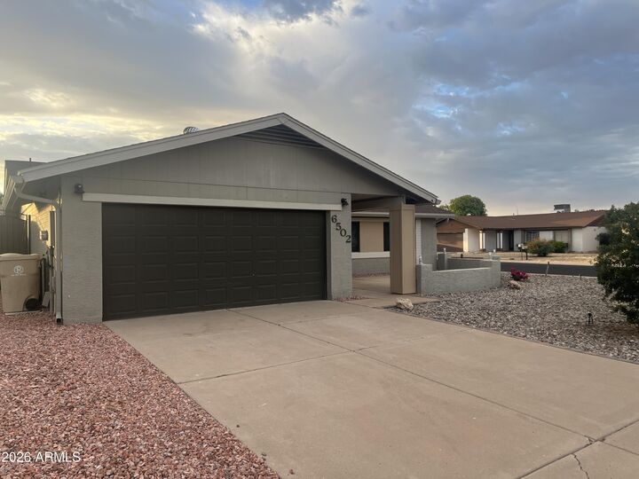 Property Photo:  6502 W Mercer Lane  AZ 85304 