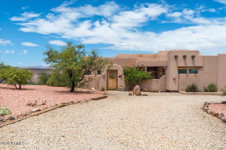 Property Photo:  1480 Panorama Way  AZ 86324 