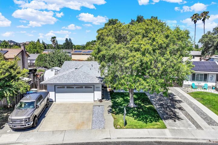 Property Photo:  203 Greenwich Circle  CA 95687 