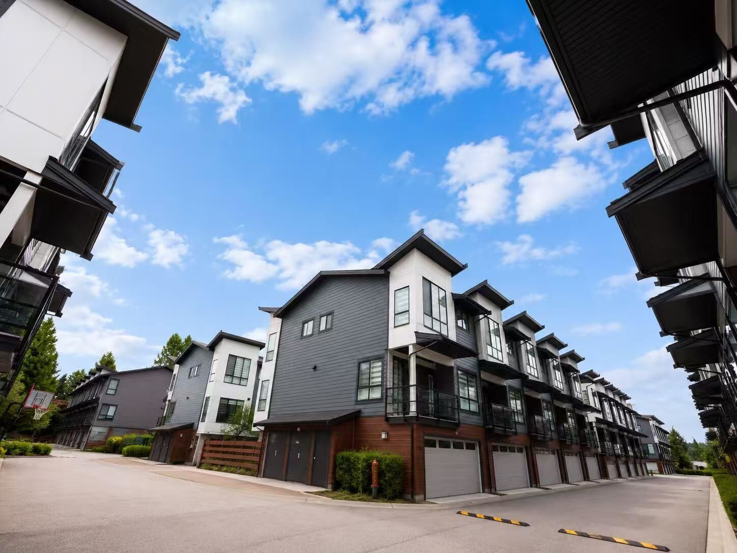 Property Photo: 7177 194A Street 13 BC V4N 6V6