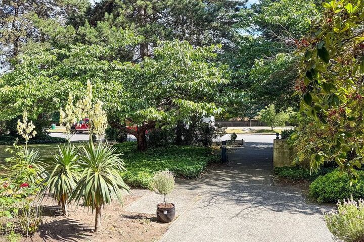 Property Photo:  7171 Beresford Street 403  BC V5E 3Z8 