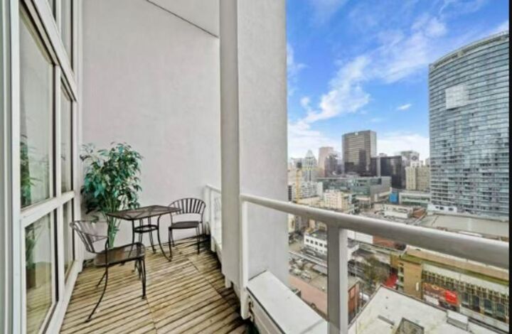 Property Photo:  933 Seymour Street 1114  BC V6B 6L6 