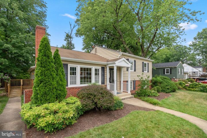 Property Photo:  1212 Croton Drive  VA 22308 