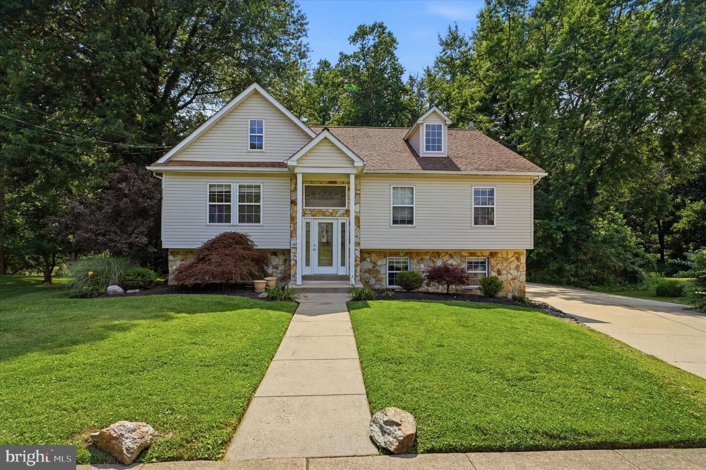 Property Photo:  1616 Patricia Avenue  PA 19090 