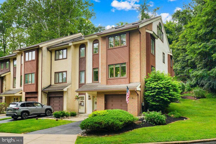Property Photo:  300 Westbriar Drive  PA 19063 