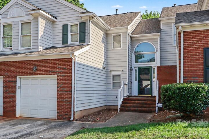 Property Photo:  8606 Fox Chase Lane  NC 28269 