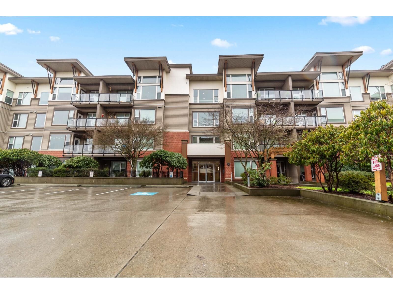 Property Photo:  33539 Holland Avenue 207  BC V2S 0C6 