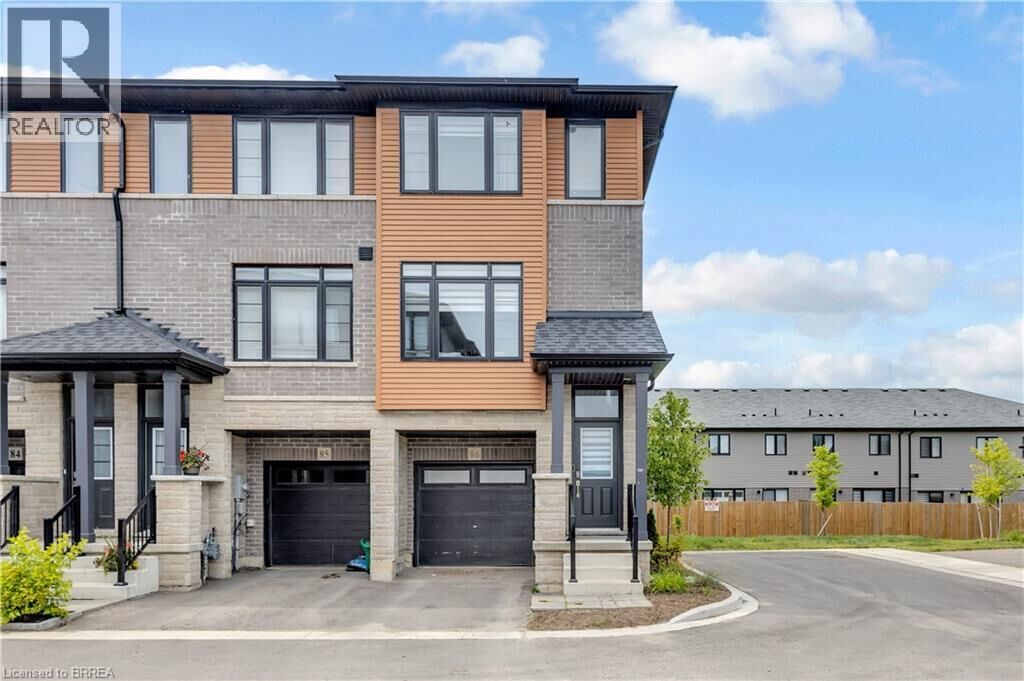 Property Photo:  461 Blackburn Drive 86  ON N3T 0W9 