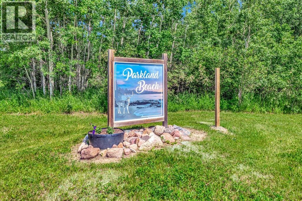 Property Photo:  206 Poplar Place  SK S0M 1J0 