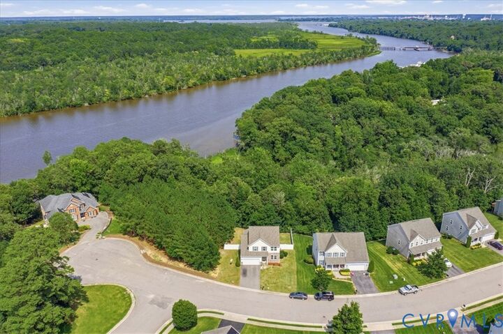Property Photo: 1916 River Ridge Place VA 23860
