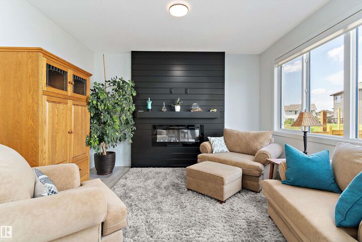 Property Photo: 3804 42 Avenue AB T4X 2Z6