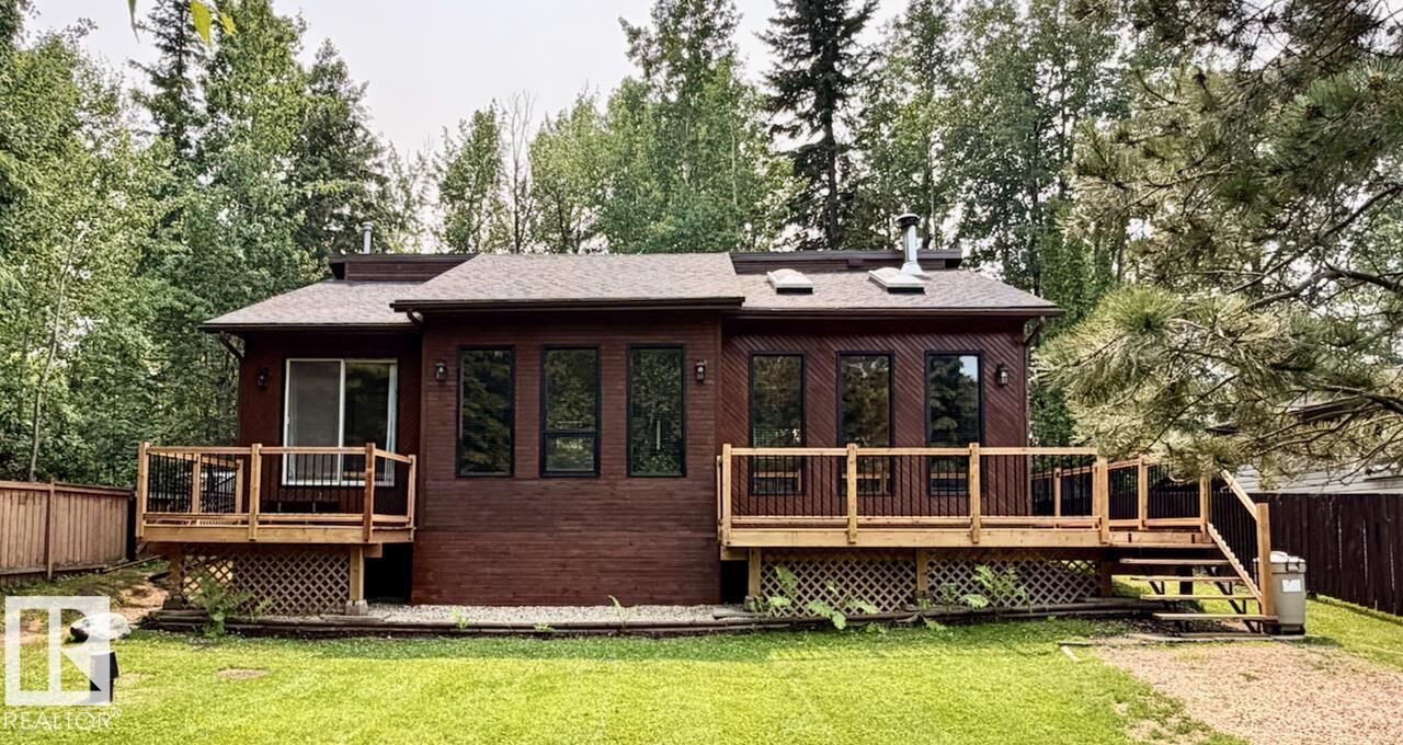 Property Photo:  5 Birch Avenue  AB T0E 0L0 