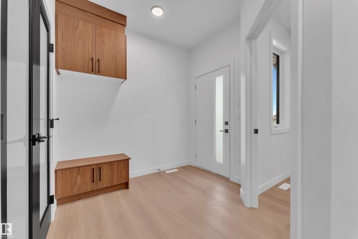 Property Photo: 32 Grayson Green AB T7Z 0P3
