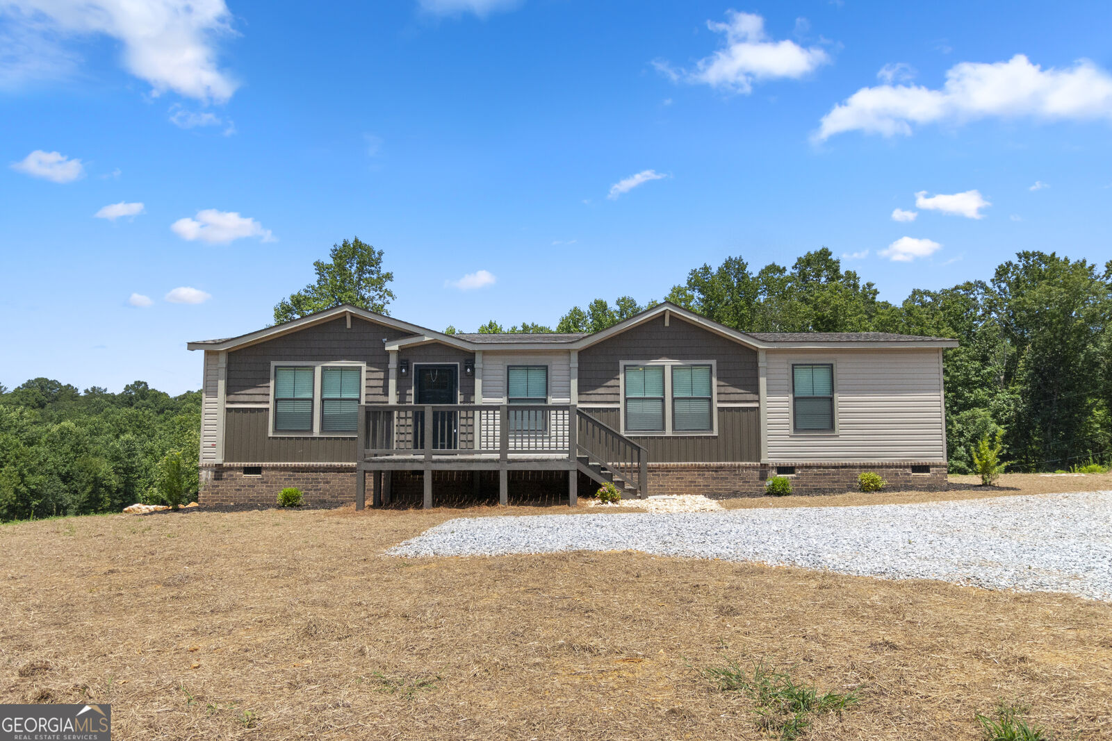 Property Photo:  654 Robertson Loop Road  GA 30523 