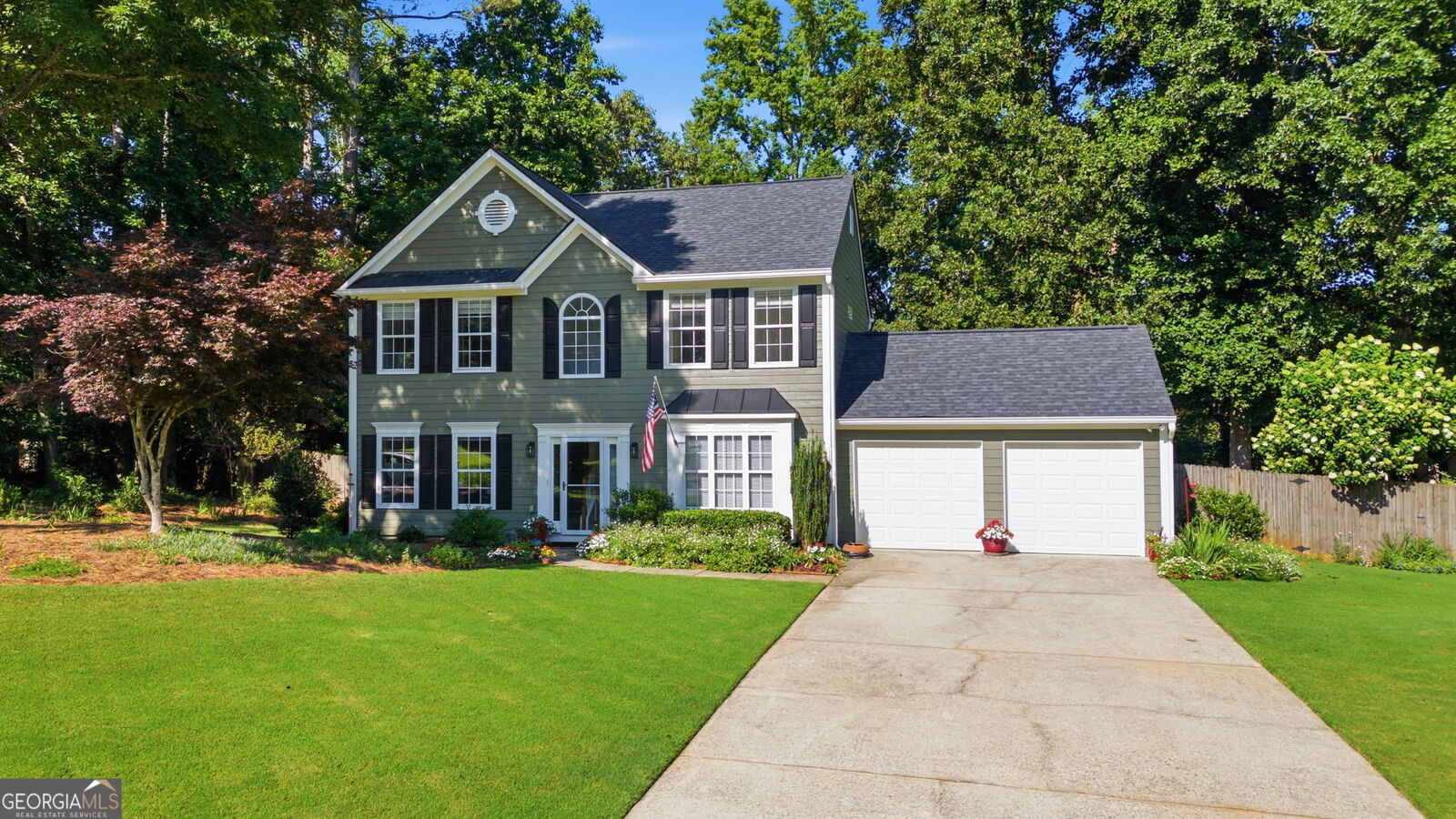 Property Photo: 3735 Wake Robin Way GA 30040