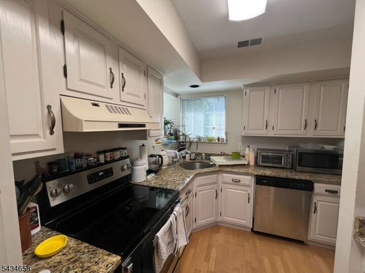 Property Photo: 64 Sage Court NJ 07921
