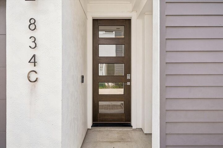 Property Photo:  834 Fisher Street C  TX 77018 