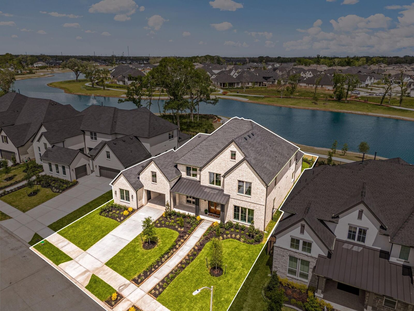 Property Photo:  1222 Crown Forest Drive  TX 77459 