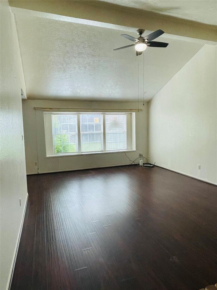 Property Photo: 10103 Sageyork Drive TX 77089