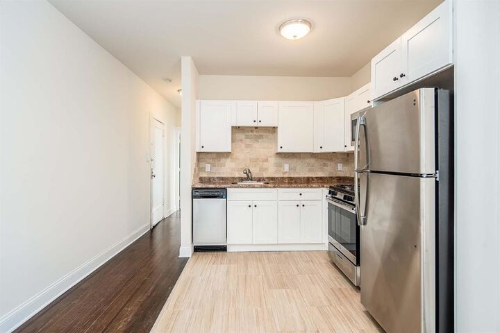 Property Photo:  86 Charles St 102  NJ 07307 