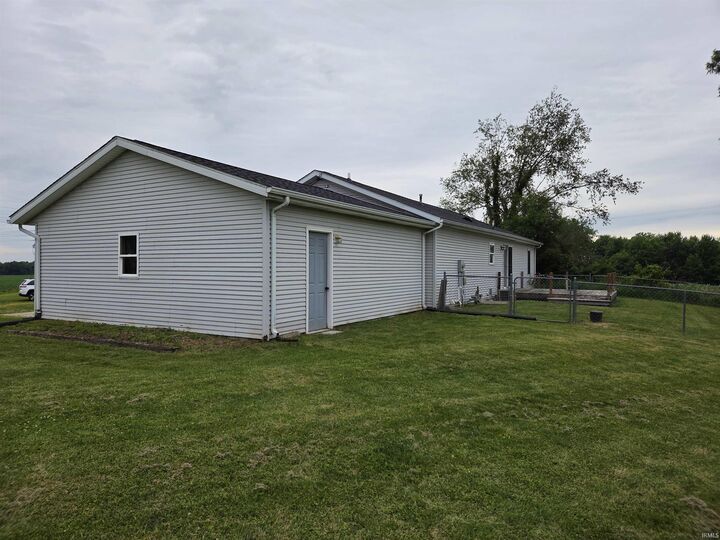 Property Photo:  15493 S County Line Road  IN 46567 